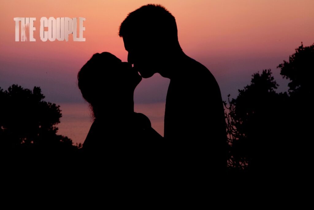 the couple bacio